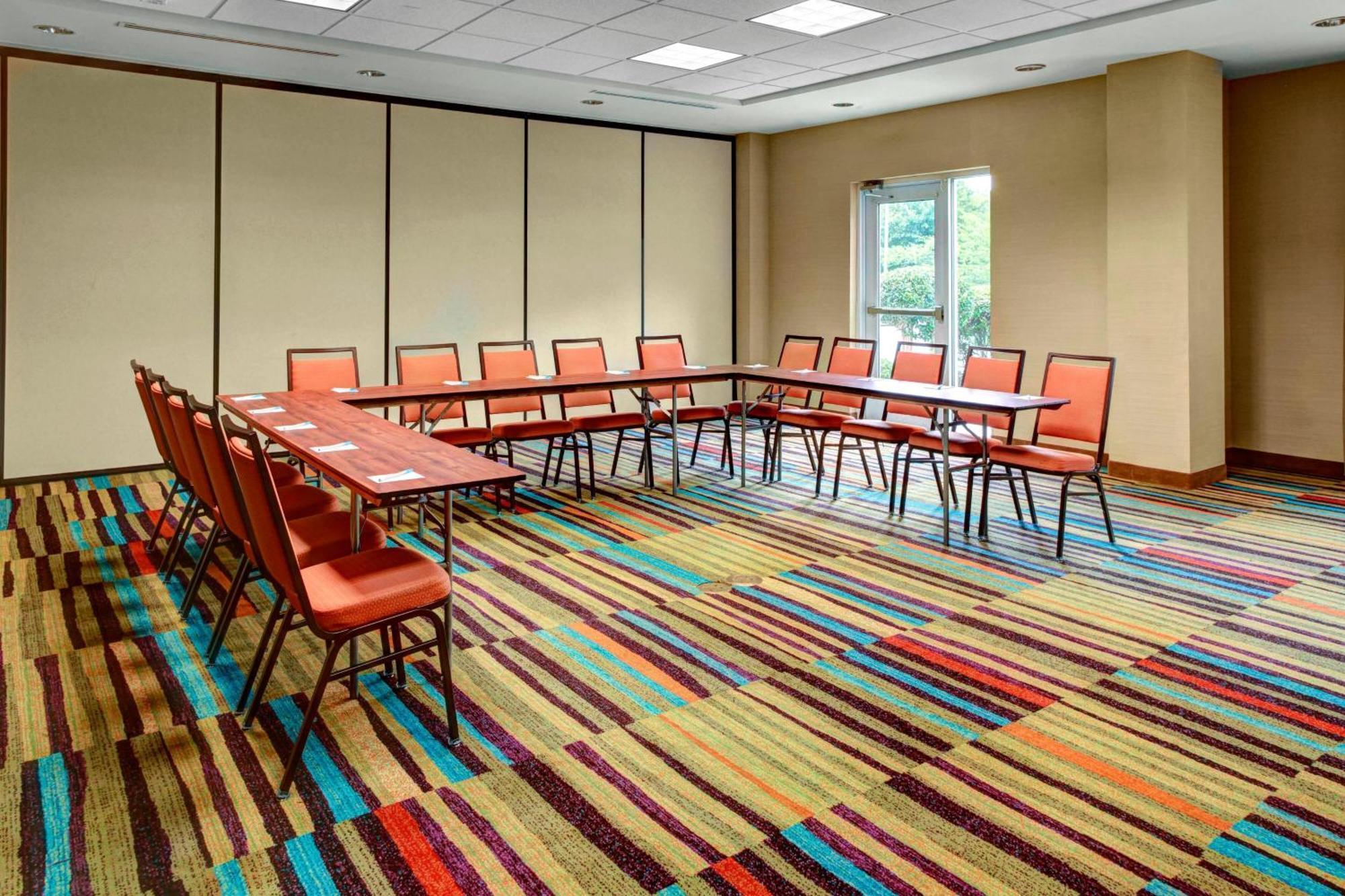 לית'וניה Fairfield Inn & Suites By Marriott Atlanta Stonecrest מראה חיצוני תמונה