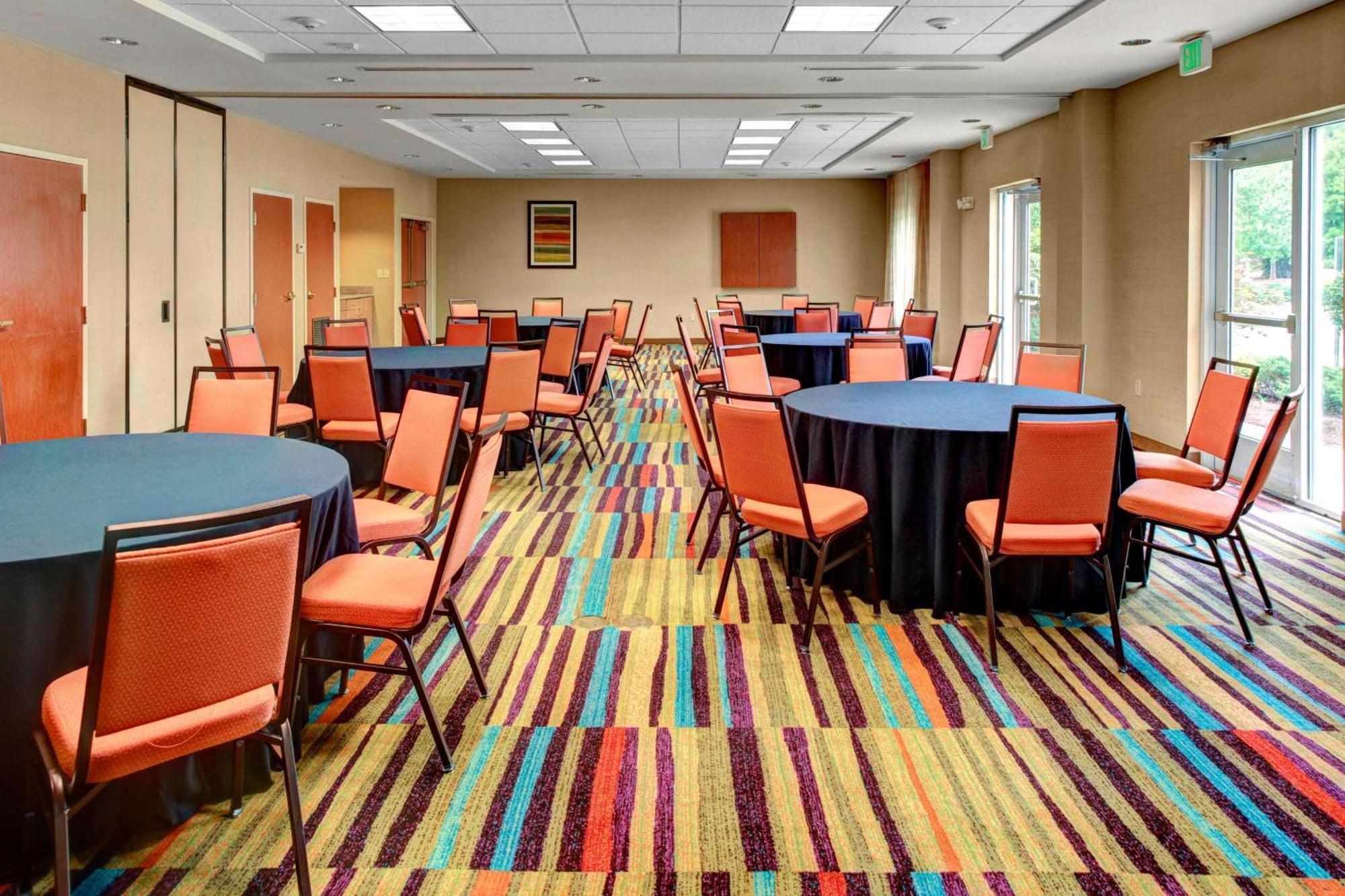 לית'וניה Fairfield Inn & Suites By Marriott Atlanta Stonecrest מראה חיצוני תמונה